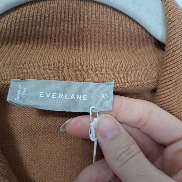 Everlane the luxe merino half zip sweater tawny brown XS NWT - Picture 7 of 9